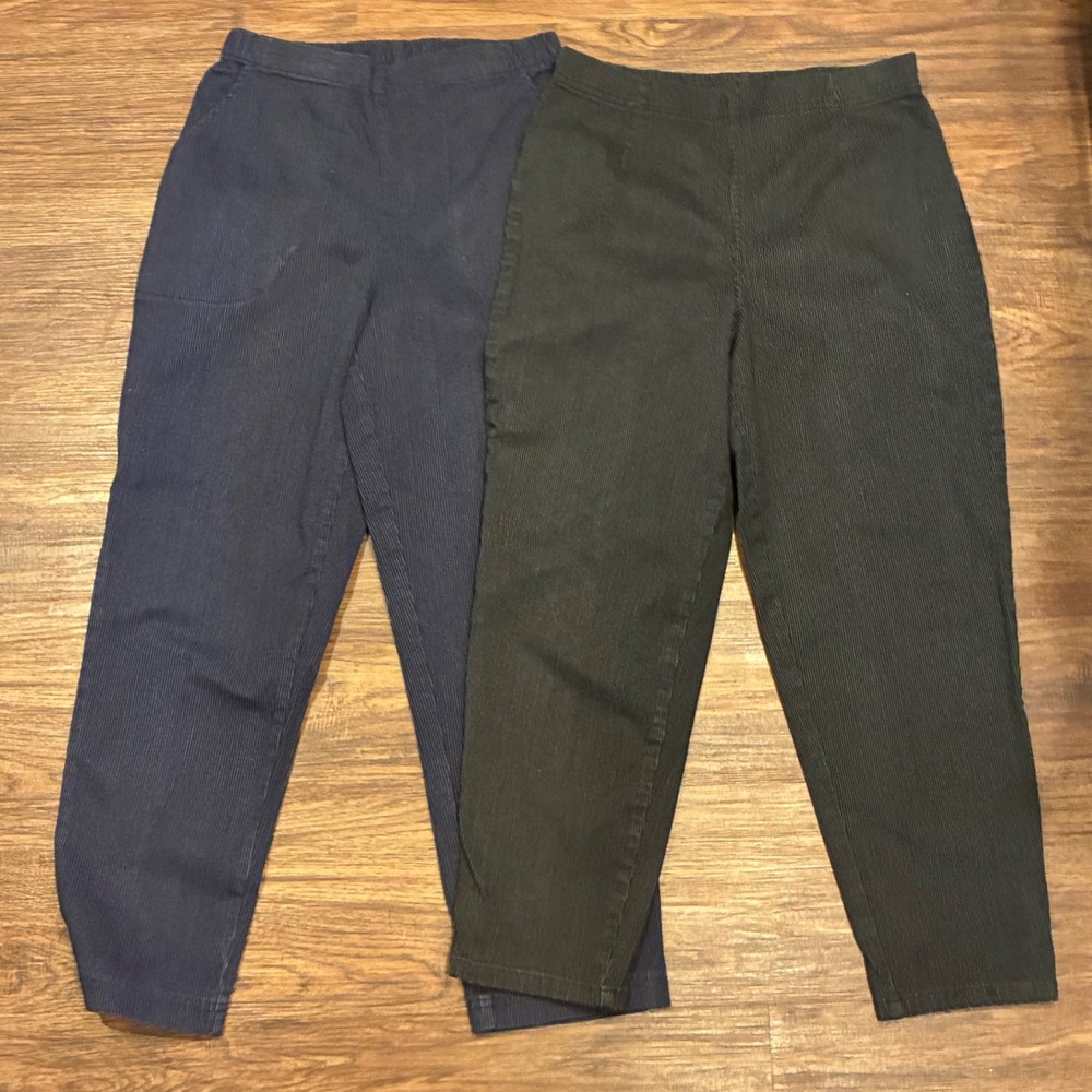 Croft & Barrow‎ Women's Pull On Stretch Pants Lot 2 Size 10P Short Black Navy
